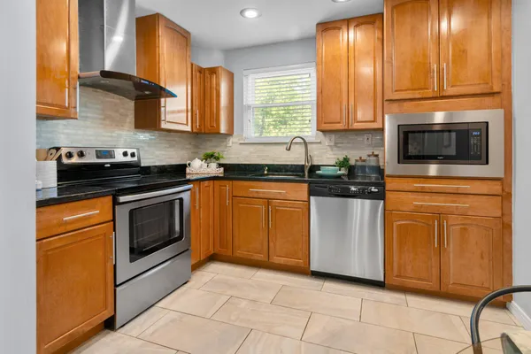 $359,990 | 1082 Bright Leaf Court, Arnold, MD 21012