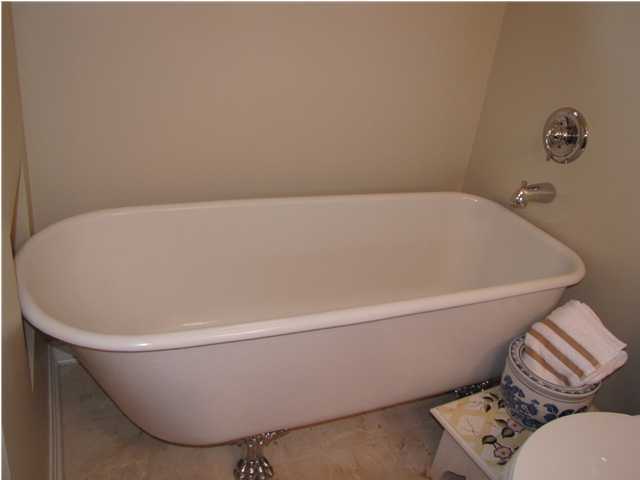 8327 Lacevine Road Louisville, KY 40220 - Photo 16 of 20 Additional Photo