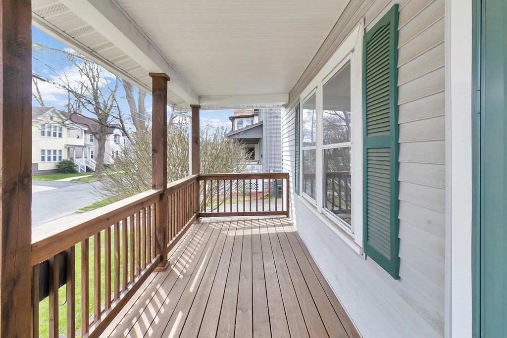 38 Howes Street Springfield, MA 01118 - Photo 27 of 31