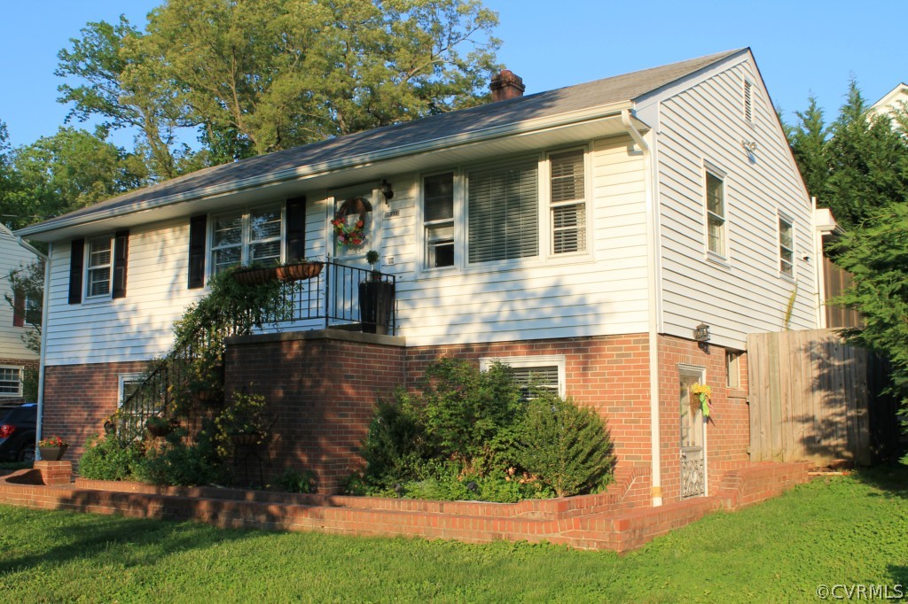2311 Adelphi Road Henrico, VA 23229 - Photo 3 of 19 Gallery Image 3