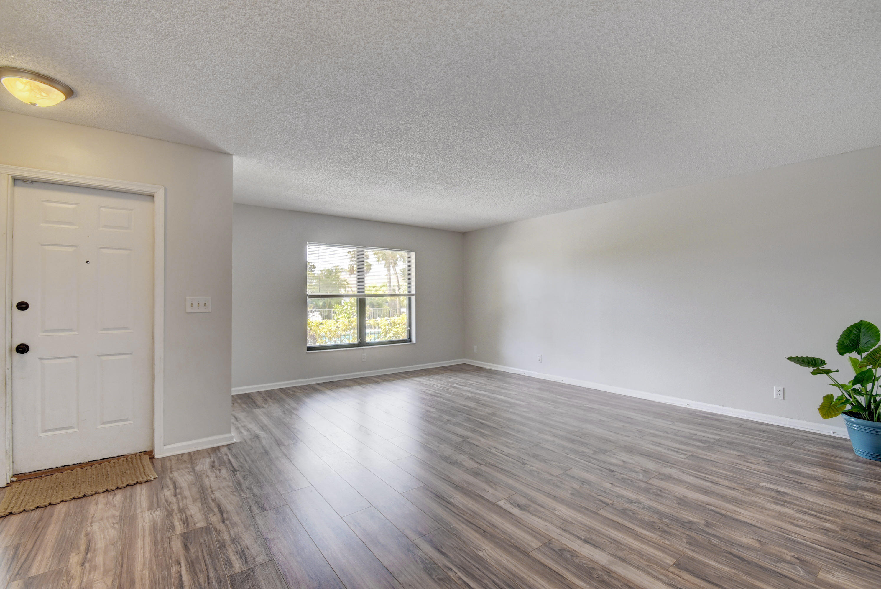 201 Southwest 1st Street, Unit 40 Boca Raton, FL 33432 - Photo 3 of 26 Living Room 2
