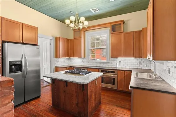 $2,000 | 1201 France Street, New Orleans, LA 70117