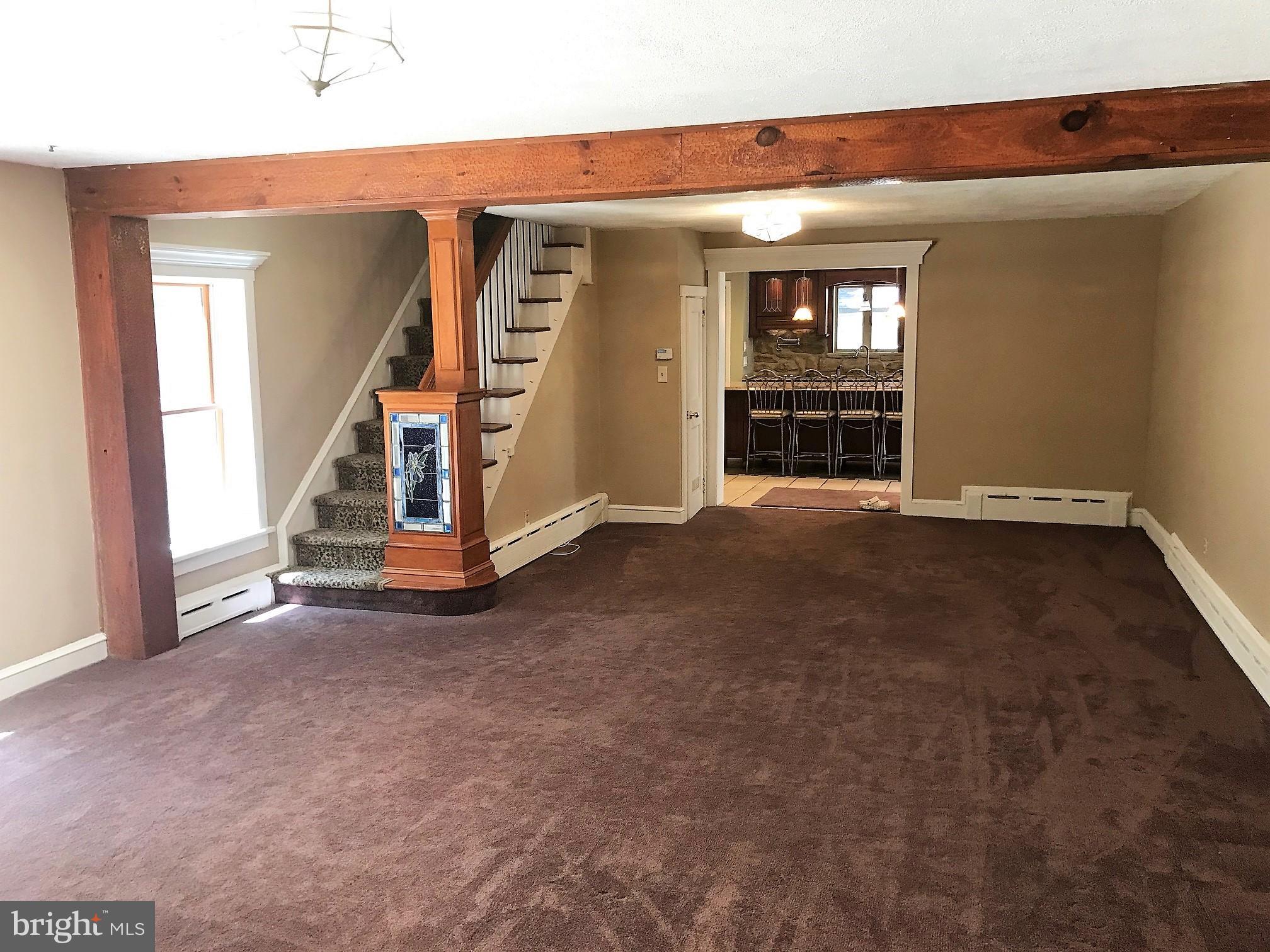 140 Himmelwright Road Barto, PA 19504 - Photo 14 of 41 LIVING ROOM