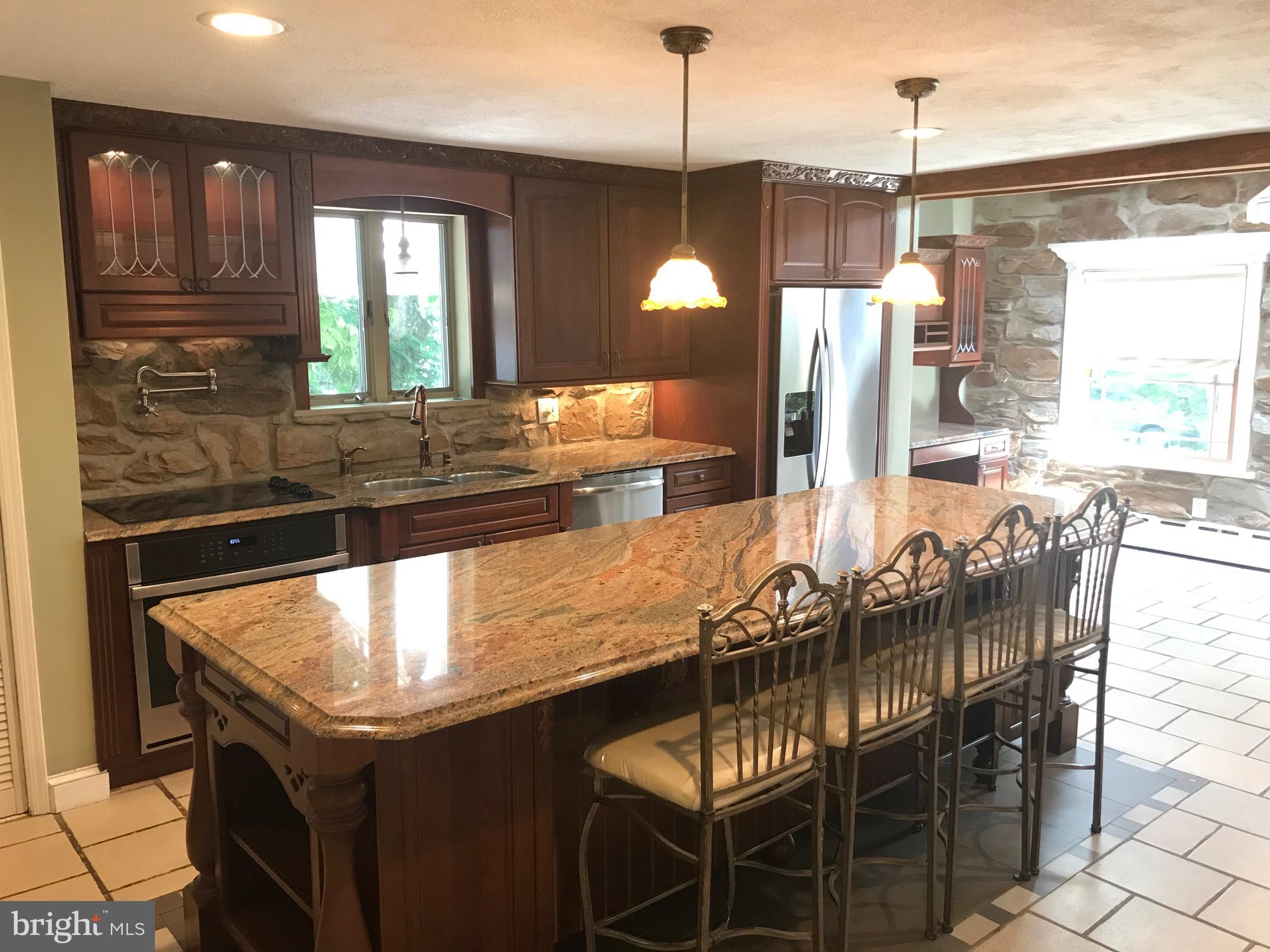 140 Himmelwright Road Barto, PA 19504 - Photo 7 of 41 Kitchen