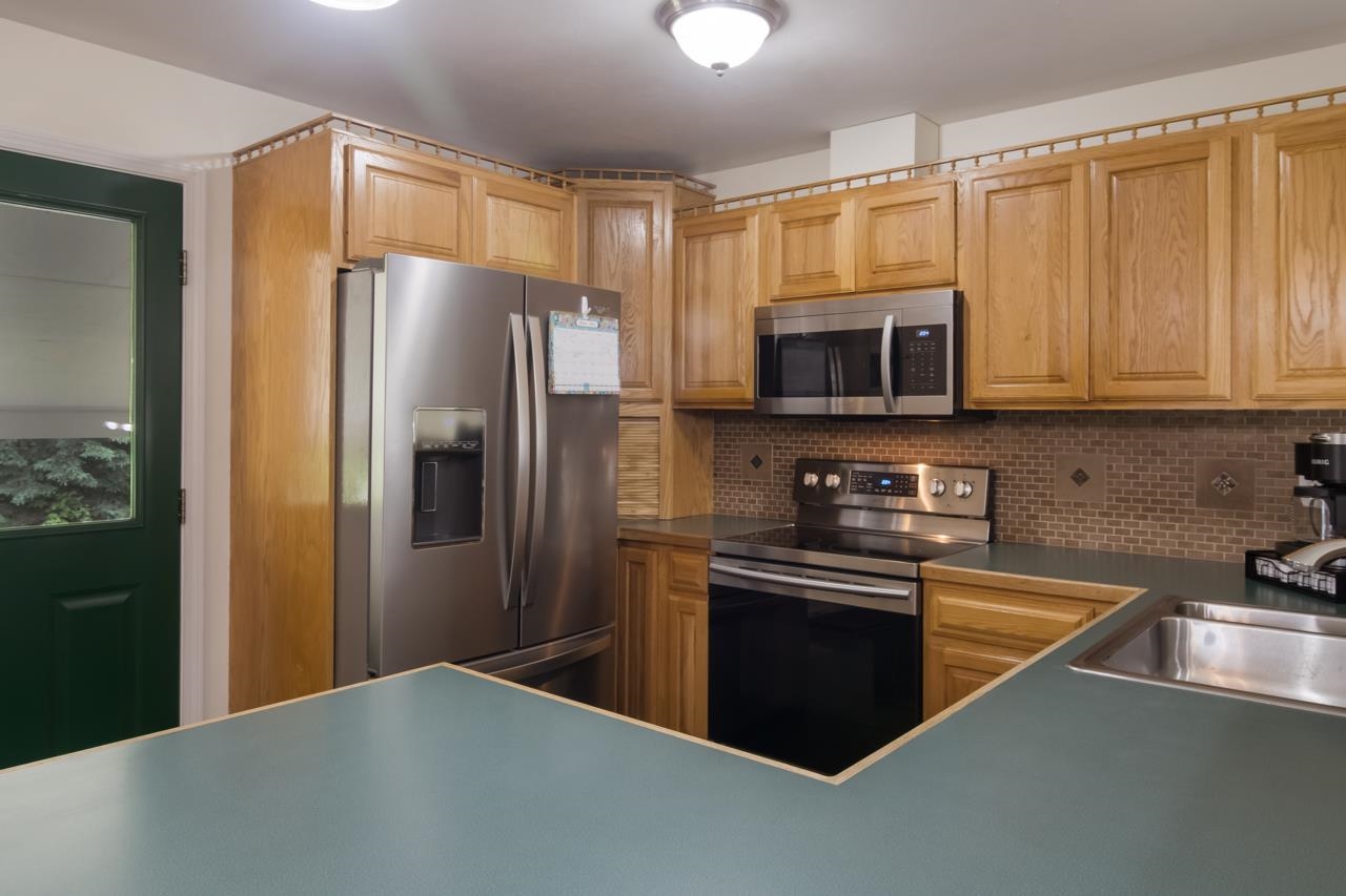 1551 North Macksey Road Suttons Bay, MI 49682 - Photo 9 of 34