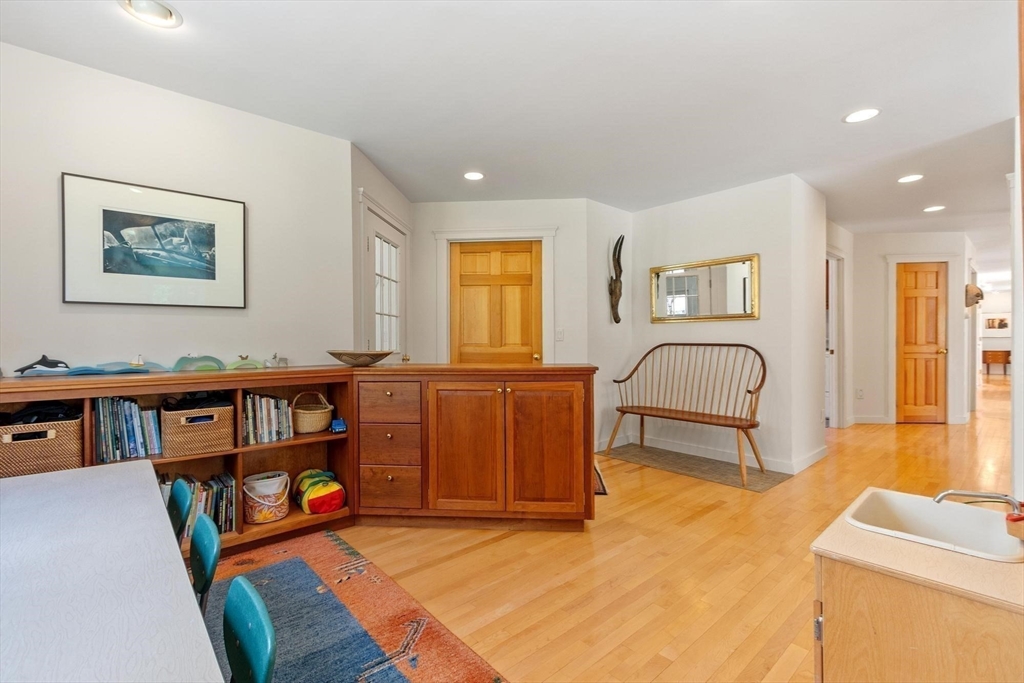 117 Ayer Road Harvard, MA 01451 - Photo 15 of 41