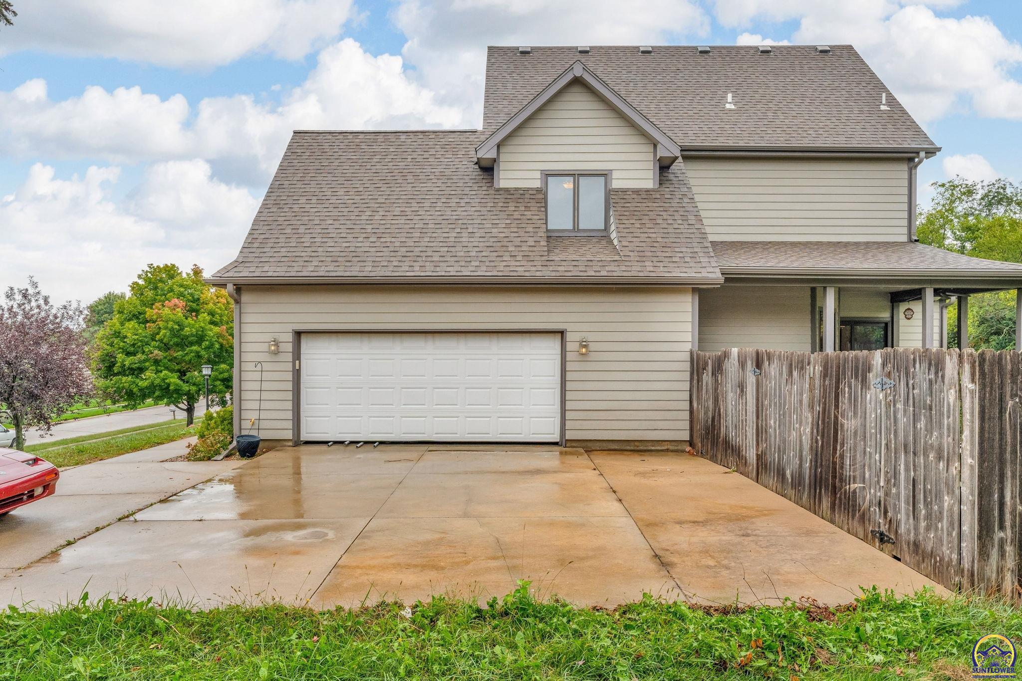 3232 Northwest 34th Street Topeka, KS 66618 - Photo 4 of 60