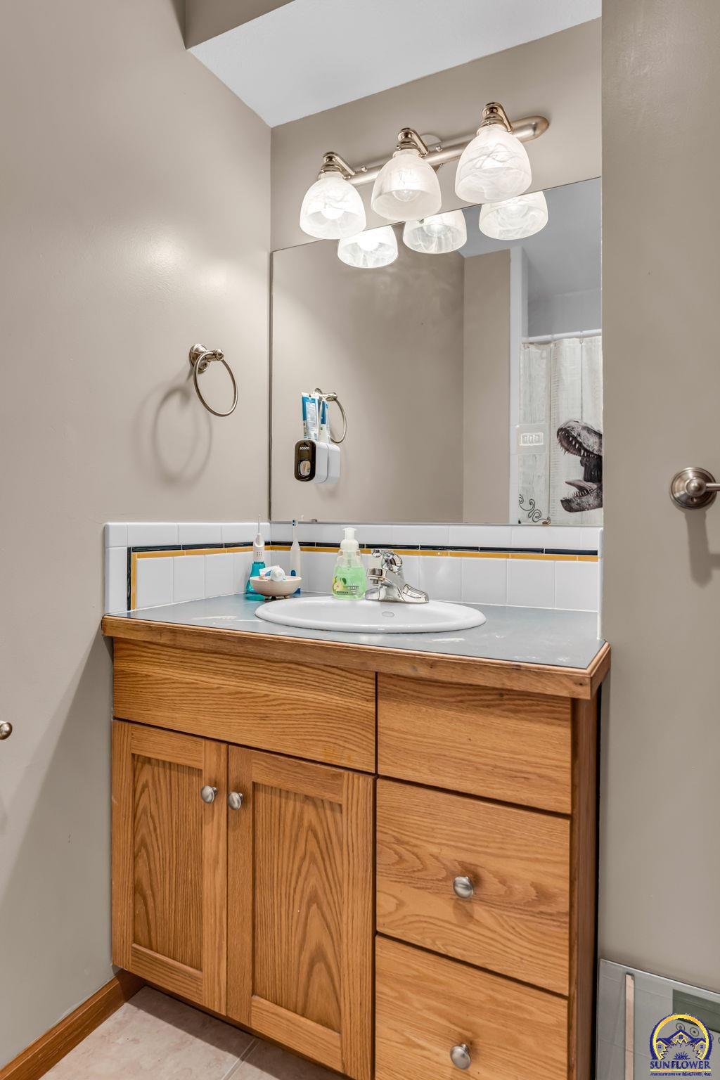 3232 Northwest 34th Street Topeka, KS 66618 - Photo 41 of 60