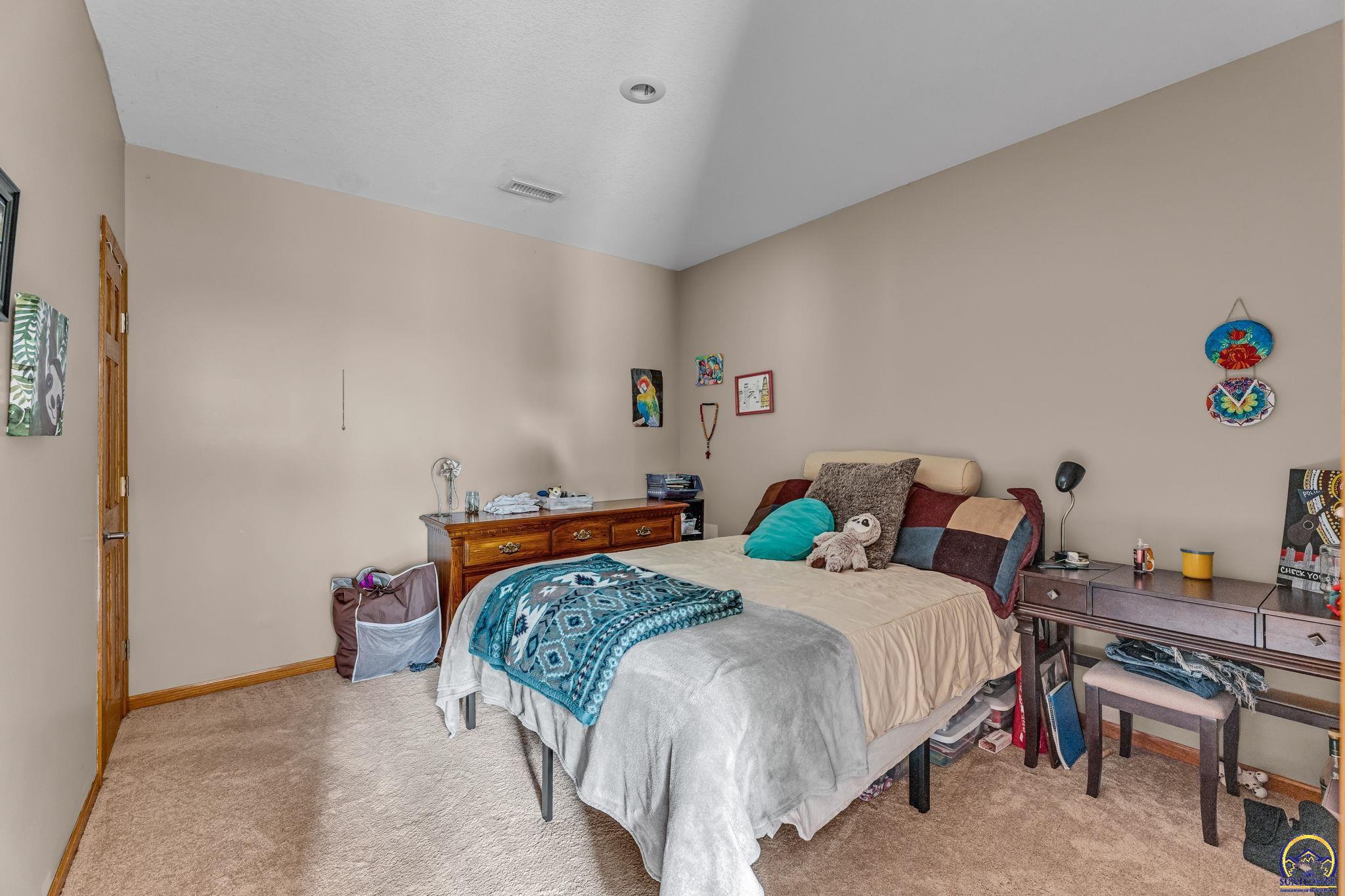 3232 Northwest 34th Street Topeka, KS 66618 - Photo 48 of 60