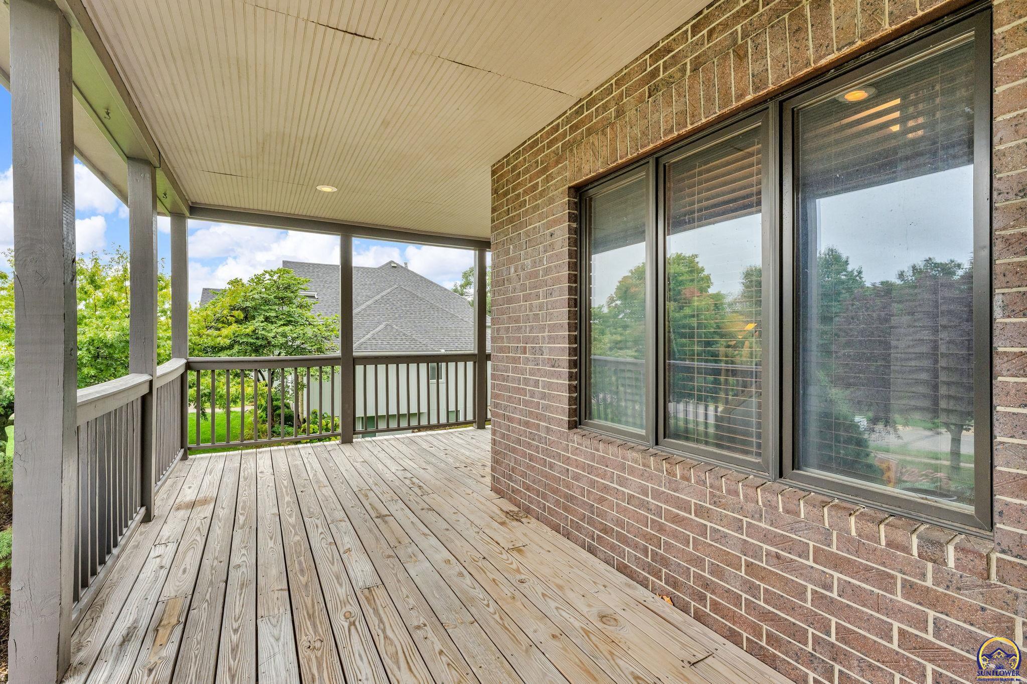 3232 Northwest 34th Street Topeka, KS 66618 - Photo 6 of 60