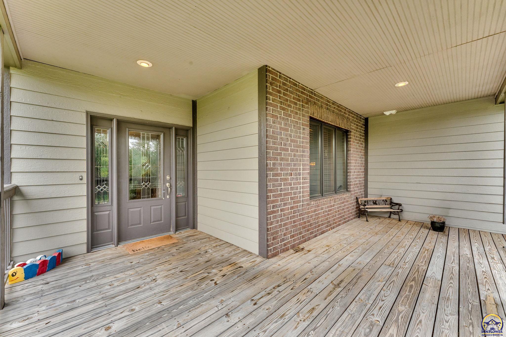 3232 Northwest 34th Street Topeka, KS 66618 - Photo 7 of 60