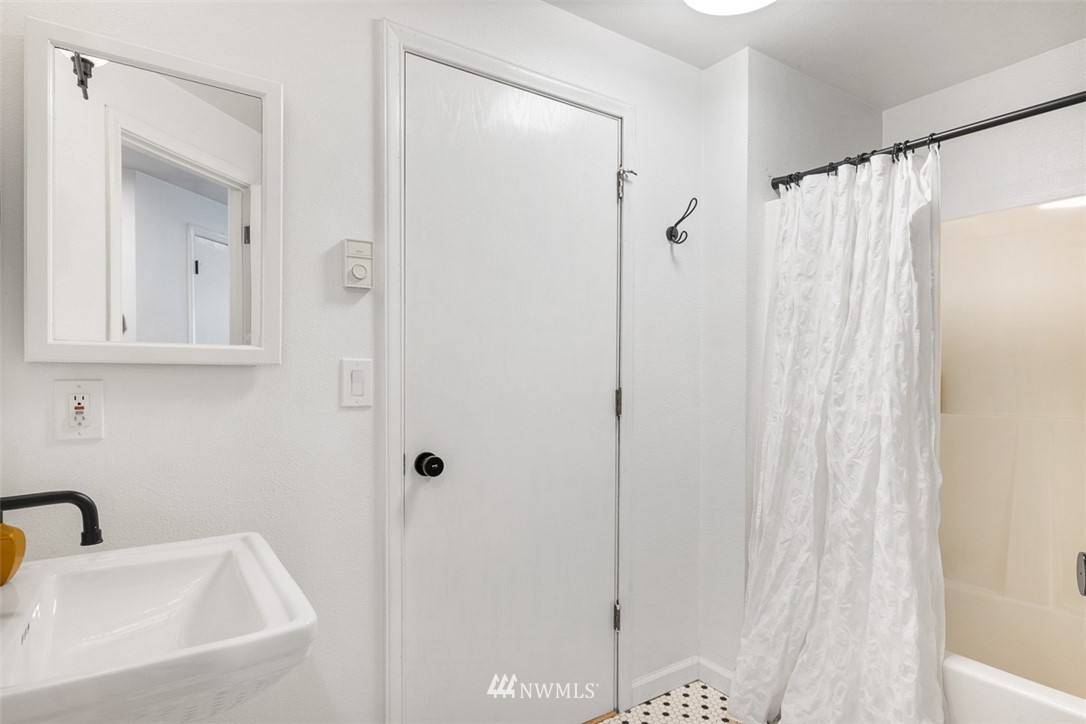 501 Nile Avenue Northeast Renton, WA 98059 - Photo 26 of 37 Gallery Image 26