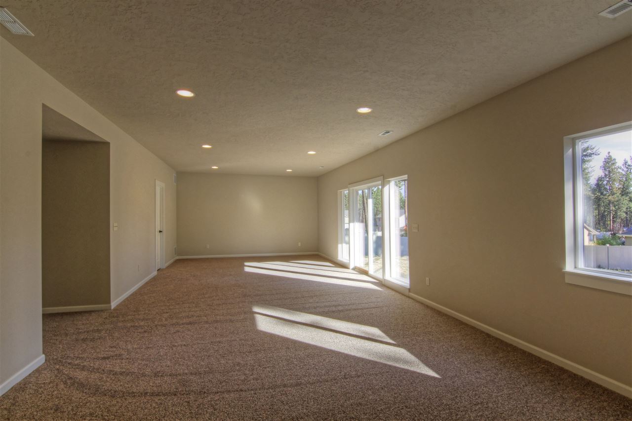5410 North Radium Lane Spokane, WA 99217 - Photo 9 of 18