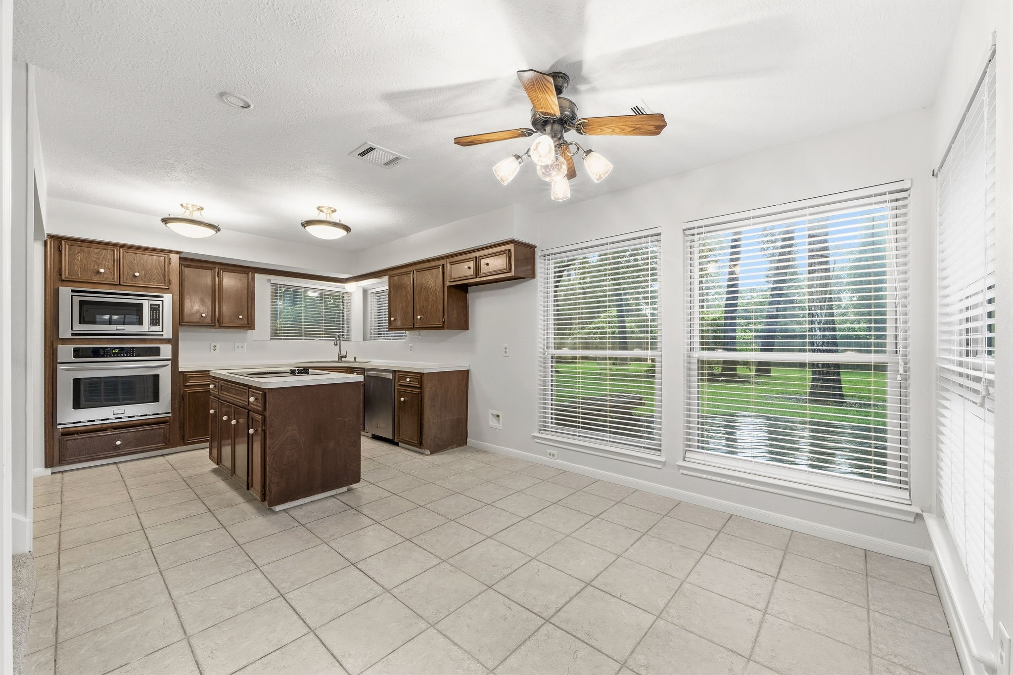 6706 Oak Masters Drive Spring, TX 77379 - Photo 15 of 34