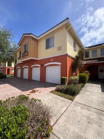 $2,400 | 47 Southeast Sedona Circle, Unit 102, Stuart, FL 34994
