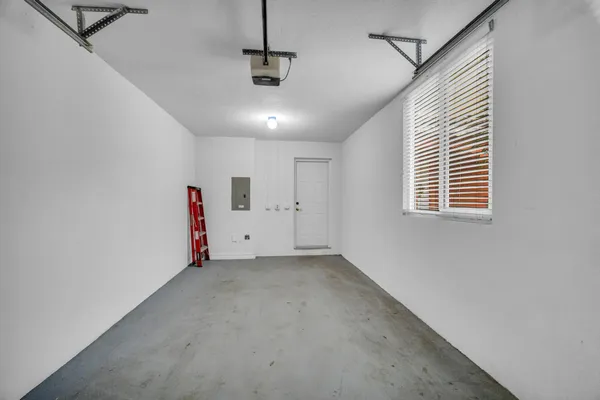 $2,400 | 47 Southeast Sedona Circle, Unit 102, Stuart, FL 34994