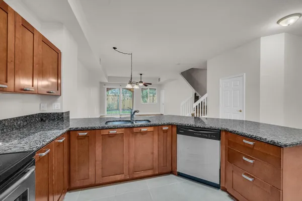 $2,400 | 47 Southeast Sedona Circle, Unit 102, Stuart, FL 34994