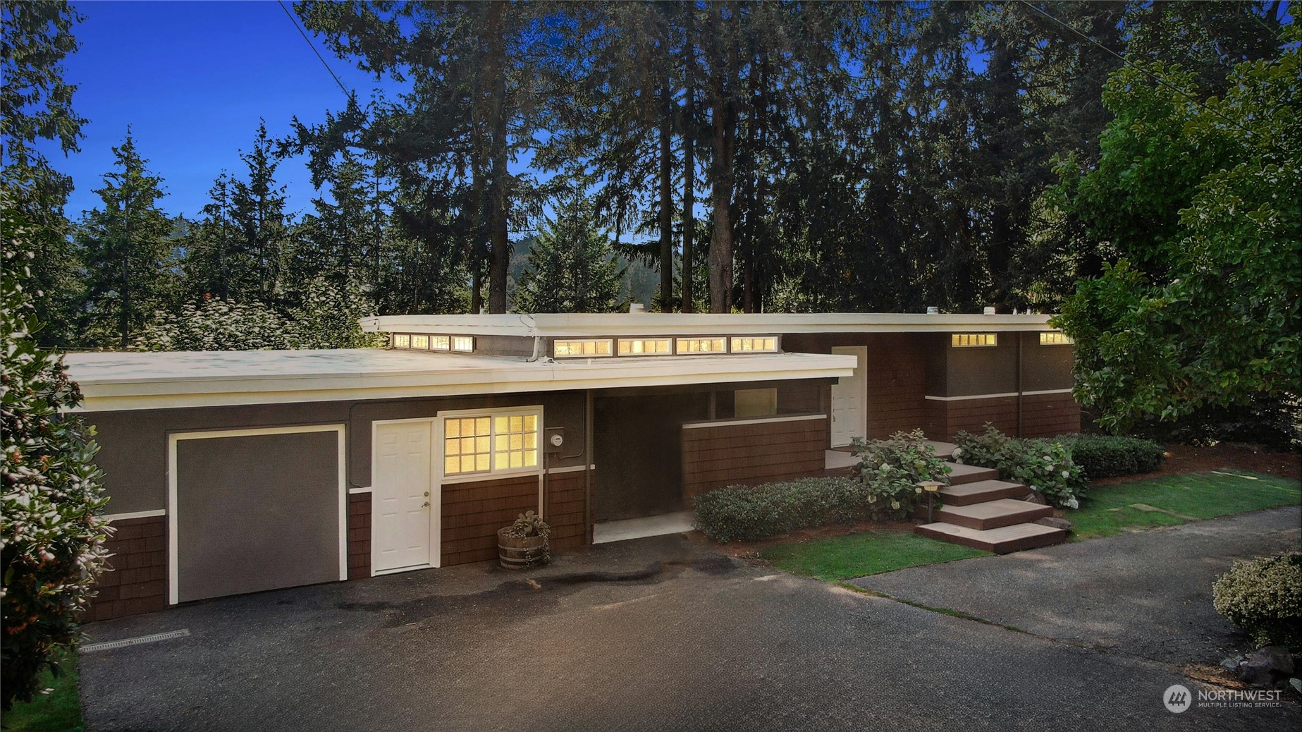 10827 Circle Drive Bothell, WA 98011 - Photo 25 of 26 Gallery Image 25