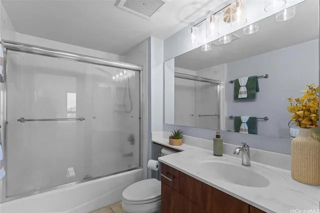 $575,000 | 3075 Ala Poha Place, Unit 1102, Honolulu, HI 96818