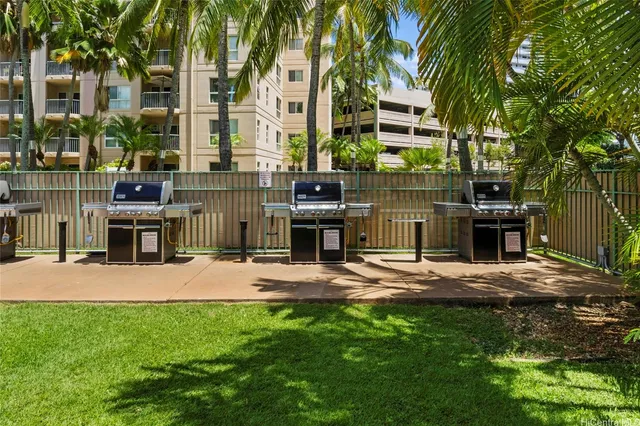 $575,000 | 3075 Ala Poha Place, Unit 1102, Honolulu, HI 96818