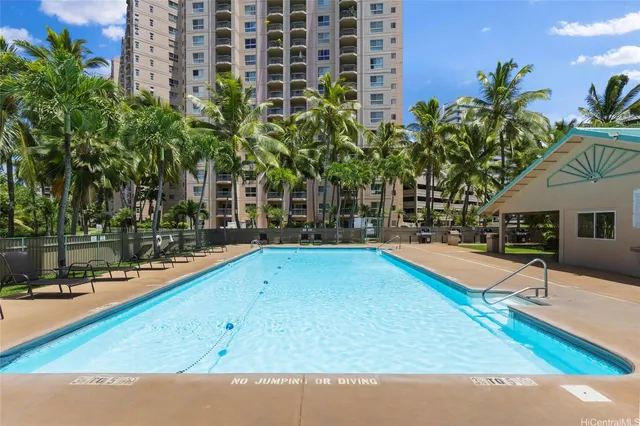 $575,000 | 3075 Ala Poha Place, Unit 1102, Honolulu, HI 96818