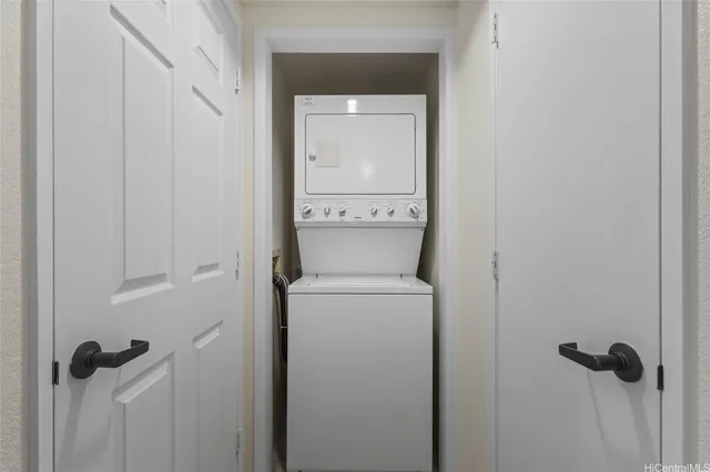 $575,000 | 3075 Ala Poha Place, Unit 1102, Honolulu, HI 96818