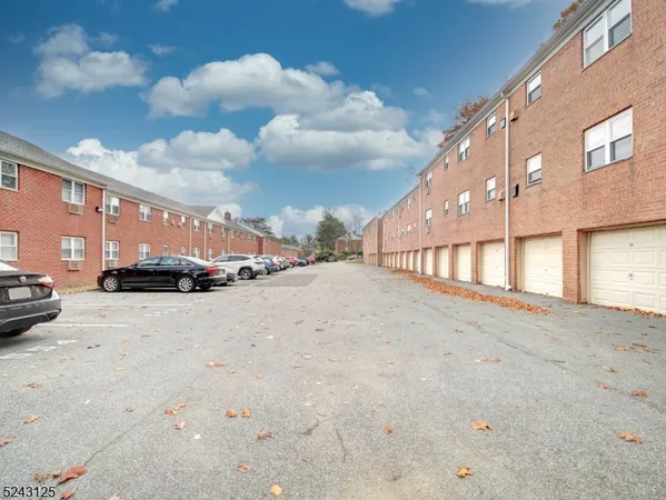 $275,000 | 2467 Highway 10, Unit 6A, Morris Plains, NJ 07950