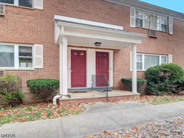 $275,000 | 2467 Highway 10, Unit 6A, Morris Plains, NJ 07950