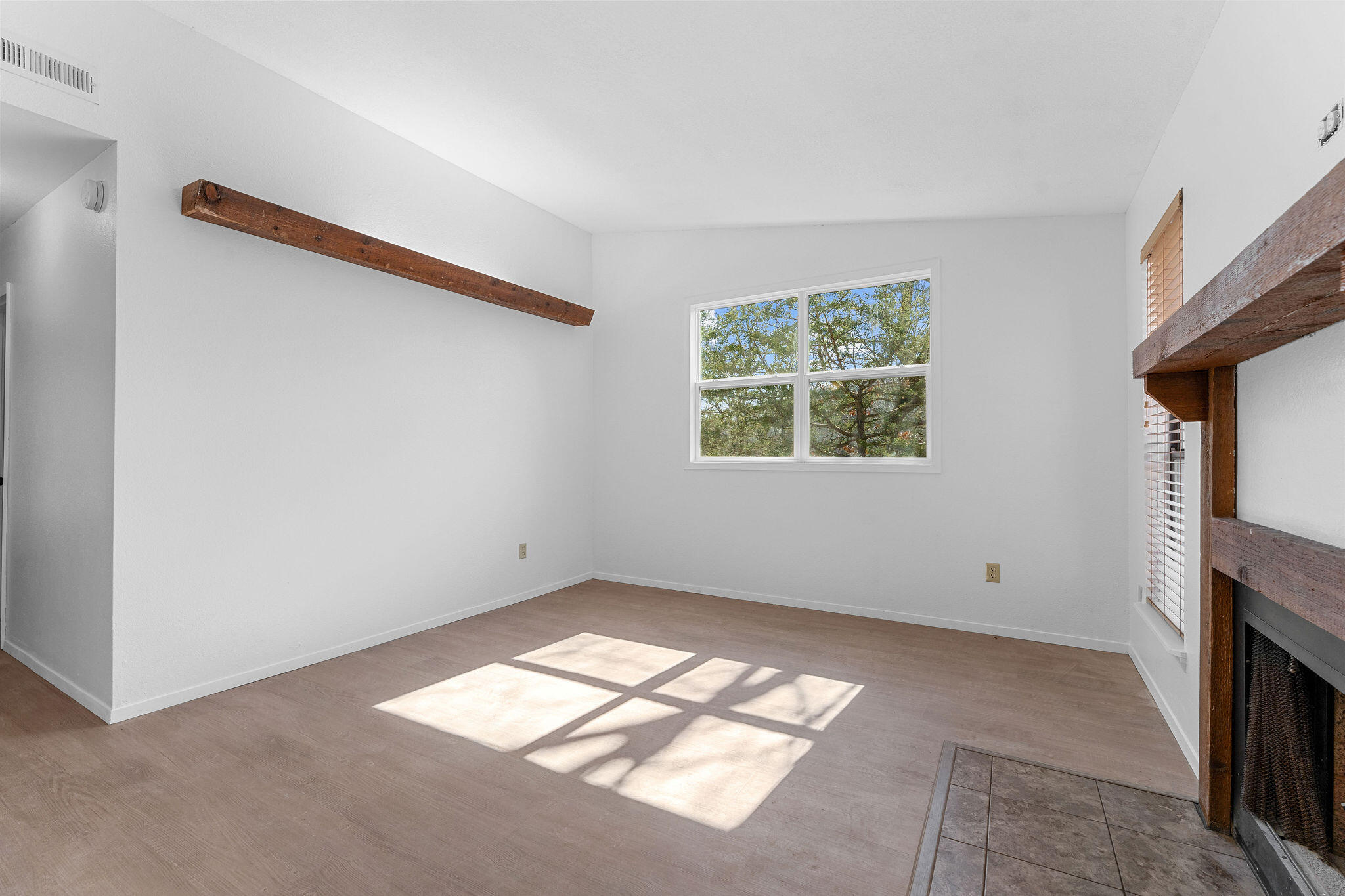 68 Rasso Way, Unit 73 Kimberling City, MO 65686 - Photo 8 of 25 Brand New Window