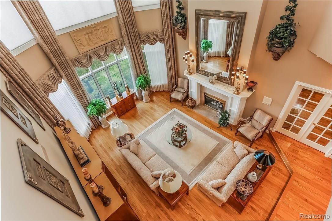 4815 Sheldon Road Rochester, MI 48306 - Photo 29 of 83 044-Open_to_Below-3129665-medium.jpg