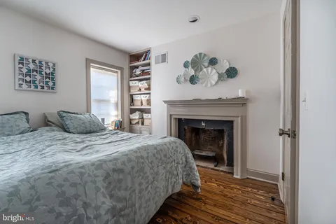 $650,000 | 239 Quince Street, Philadelphia, PA 19107