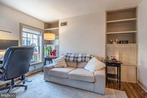 $650,000 | 239 Quince Street, Philadelphia, PA 19107