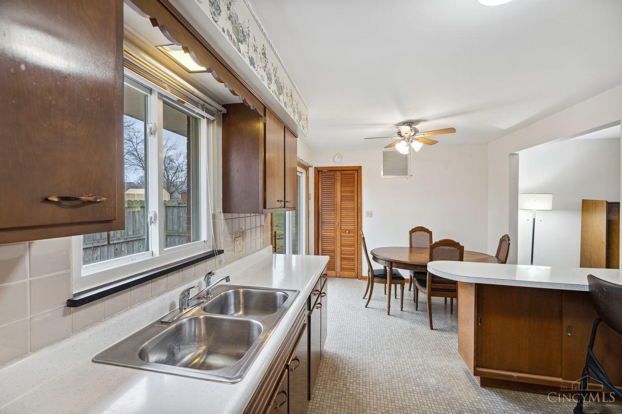 4671 Fisher Road Franklin, OH 45005 - Photo 16 of 36 Gallery Image 16