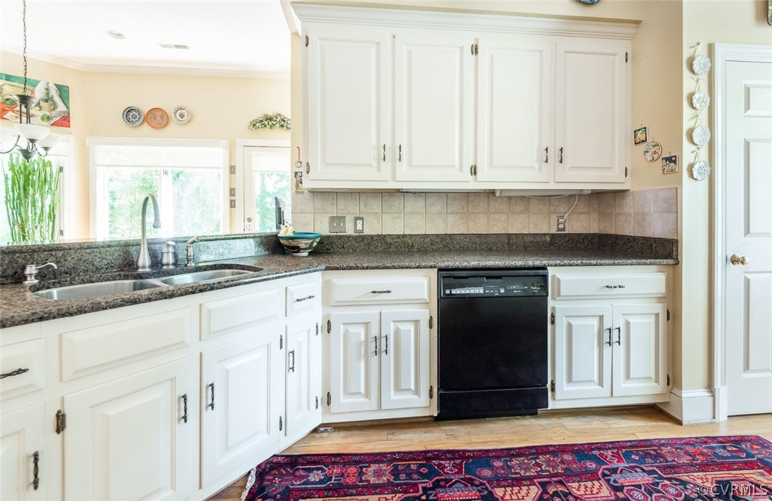 10218 Sioux Road Richmond, VA 23235 - Photo 12 of 39 Gallery Image 12