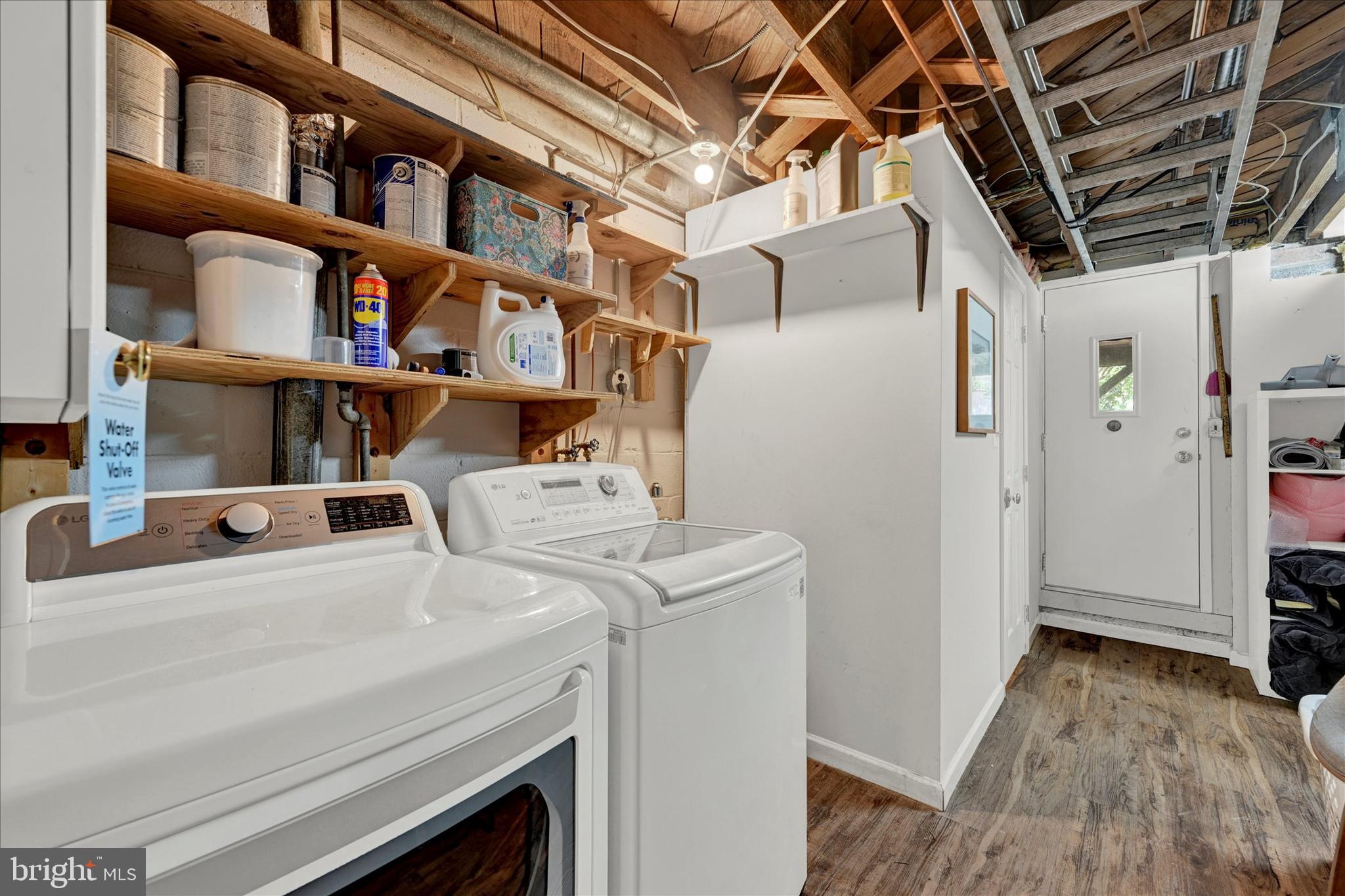 7220 Lanark Road Baltimore, MD 21212 - Photo 21 of 28 a utility room with dryer and washer