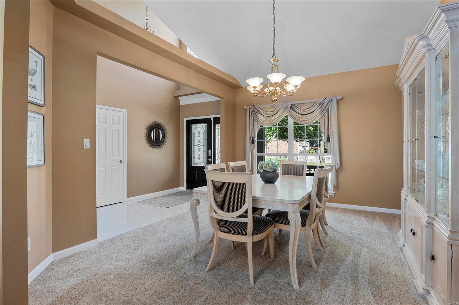 538 Castle Ridge Drive Ballwin, MO 63021 - Photo 17 of 76