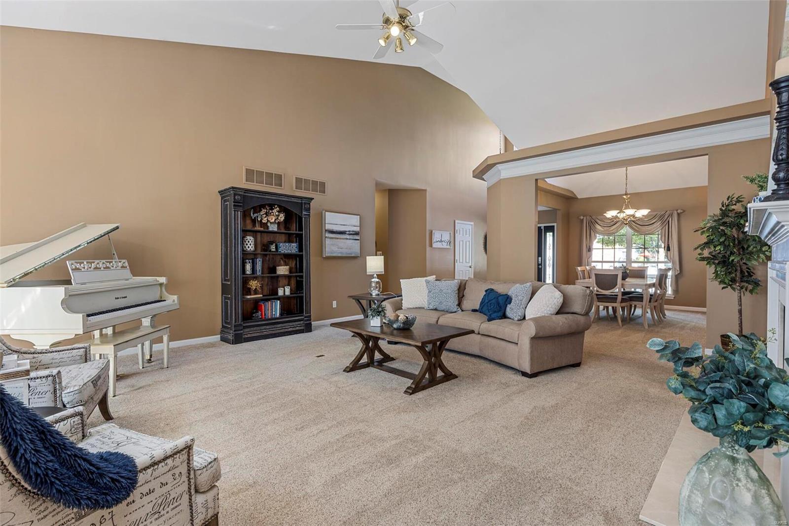 538 Castle Ridge Drive Ballwin, MO 63021 - Photo 19 of 76