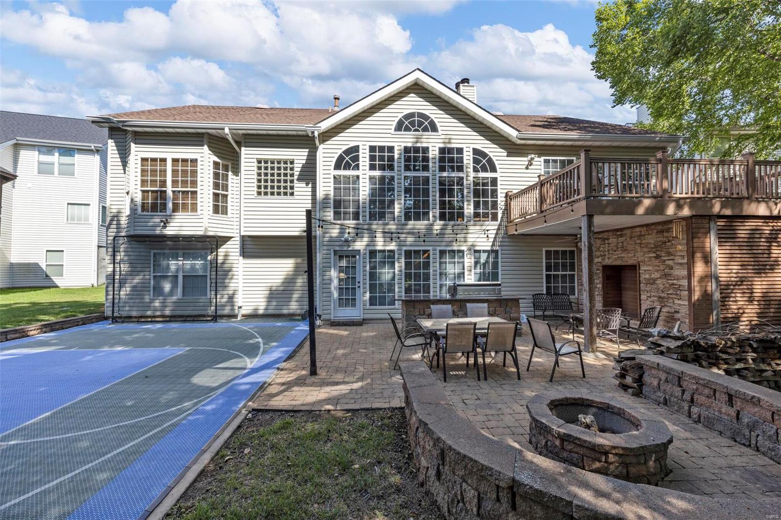 538 Castle Ridge Drive Ballwin, MO 63021 - Photo 6 of 76