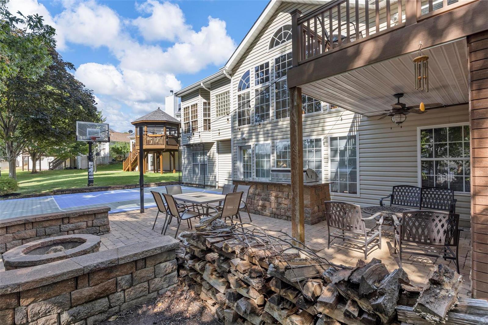 538 Castle Ridge Drive Ballwin, MO 63021 - Photo 7 of 76