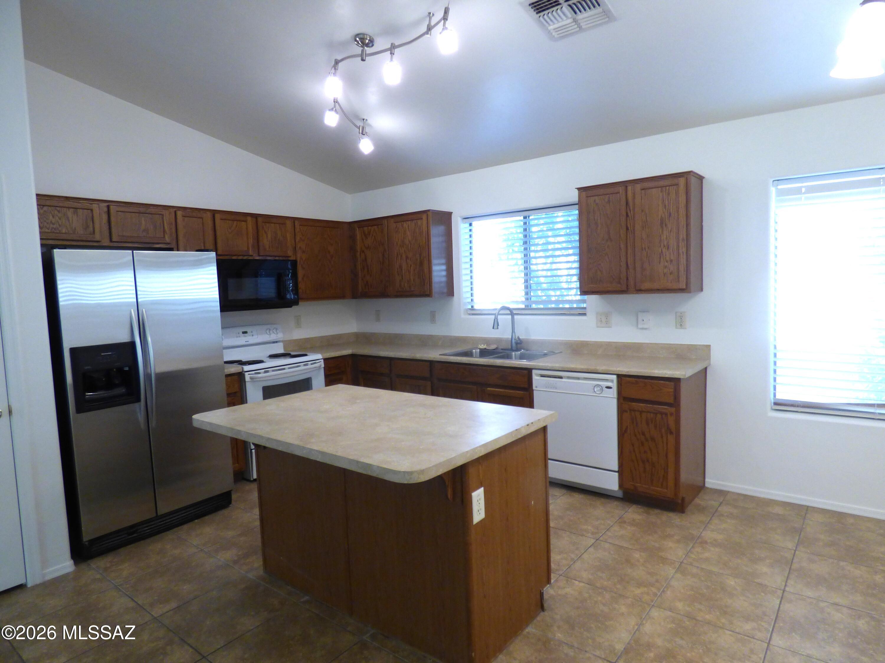 60499 Alpine Way Tucson, AZ 85739 - Photo 8 of 29