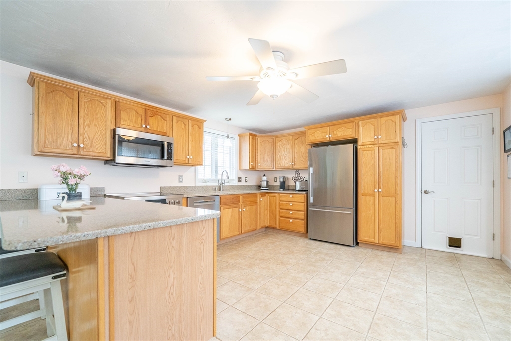 3 Lynne Road Wareham, MA 02571 - Photo 16 of 38