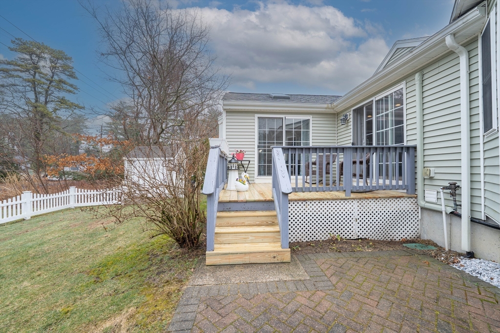 3 Lynne Road Wareham, MA 02571 - Photo 32 of 38