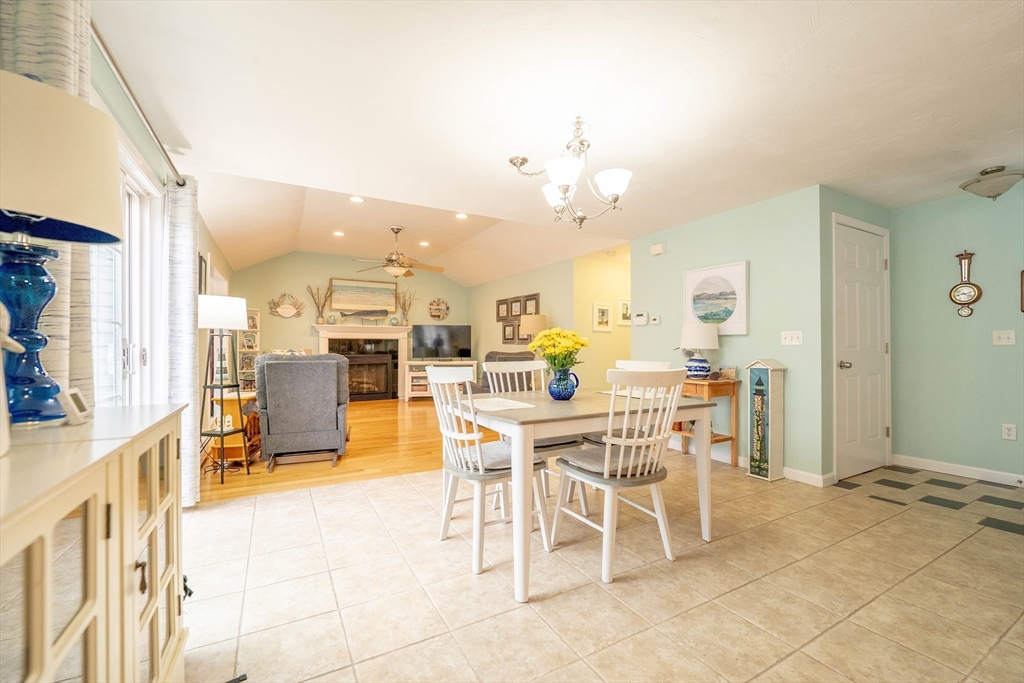 3 Lynne Road Wareham, MA 02571 - Photo 8 of 38