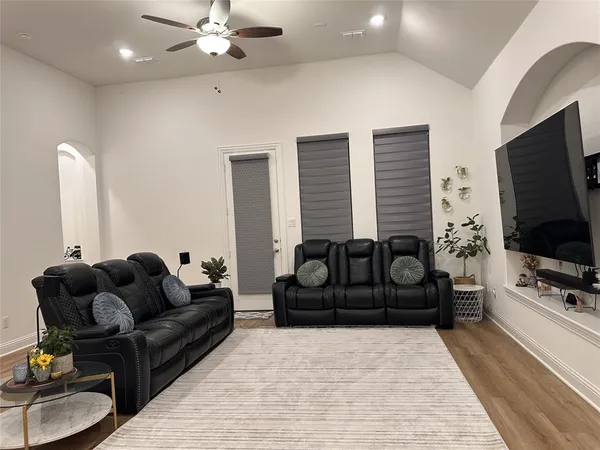 $2,500 | 7032 Mapleshade Way, Little Elm, TX 76227