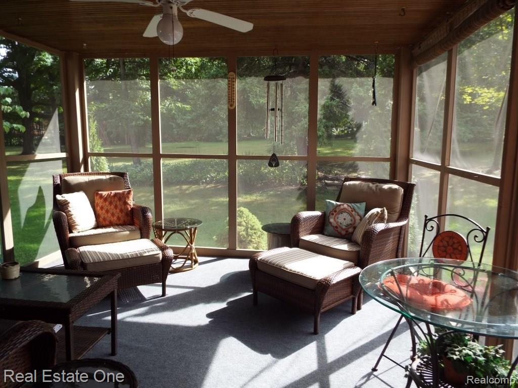 33265 Raphael Road Farmington, MI 48336 - Photo 20 of 37 screened in porch.JPG