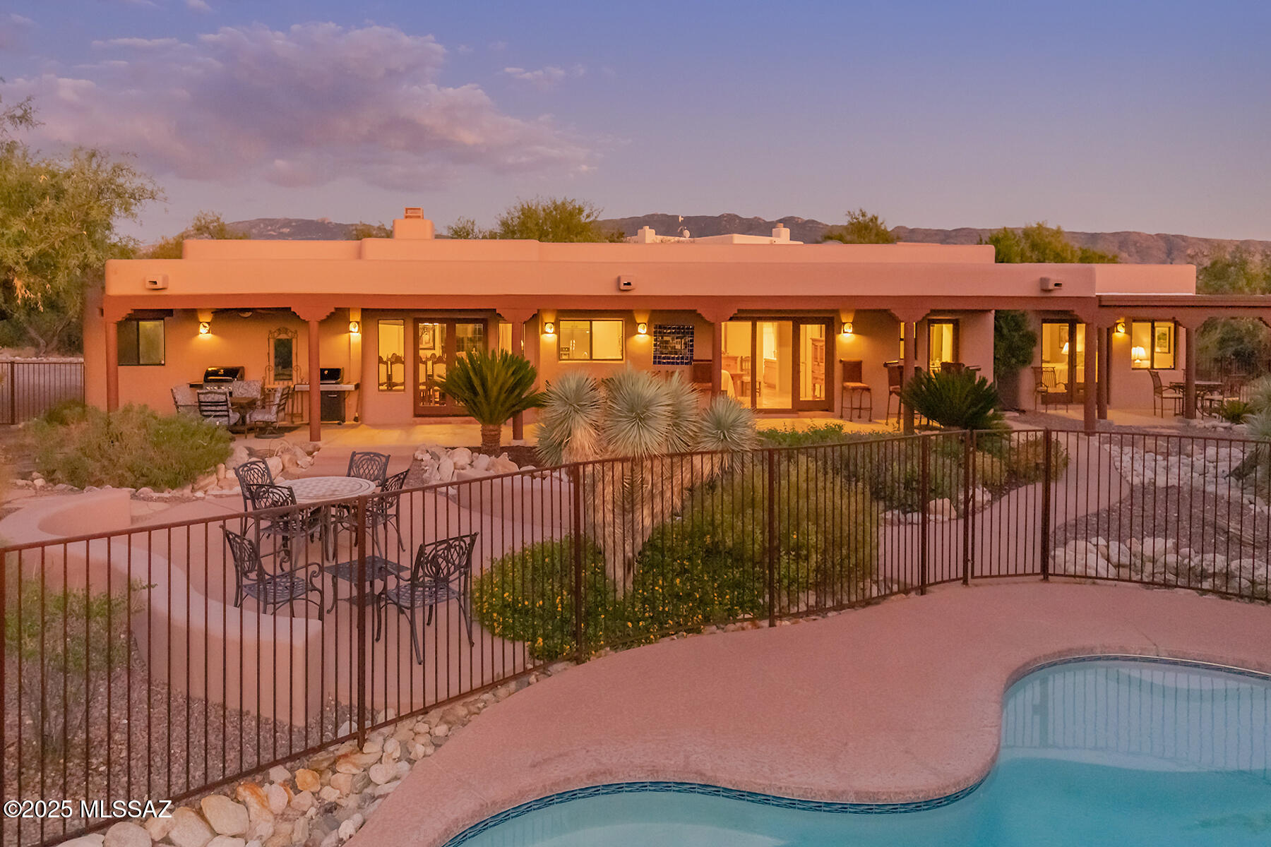 3071 North Wentworth Road Tucson, AZ 85749 - Photo 2 of 50