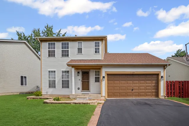 $369,999 | 128 Sycamore Avenue, Streamwood, IL 60107
