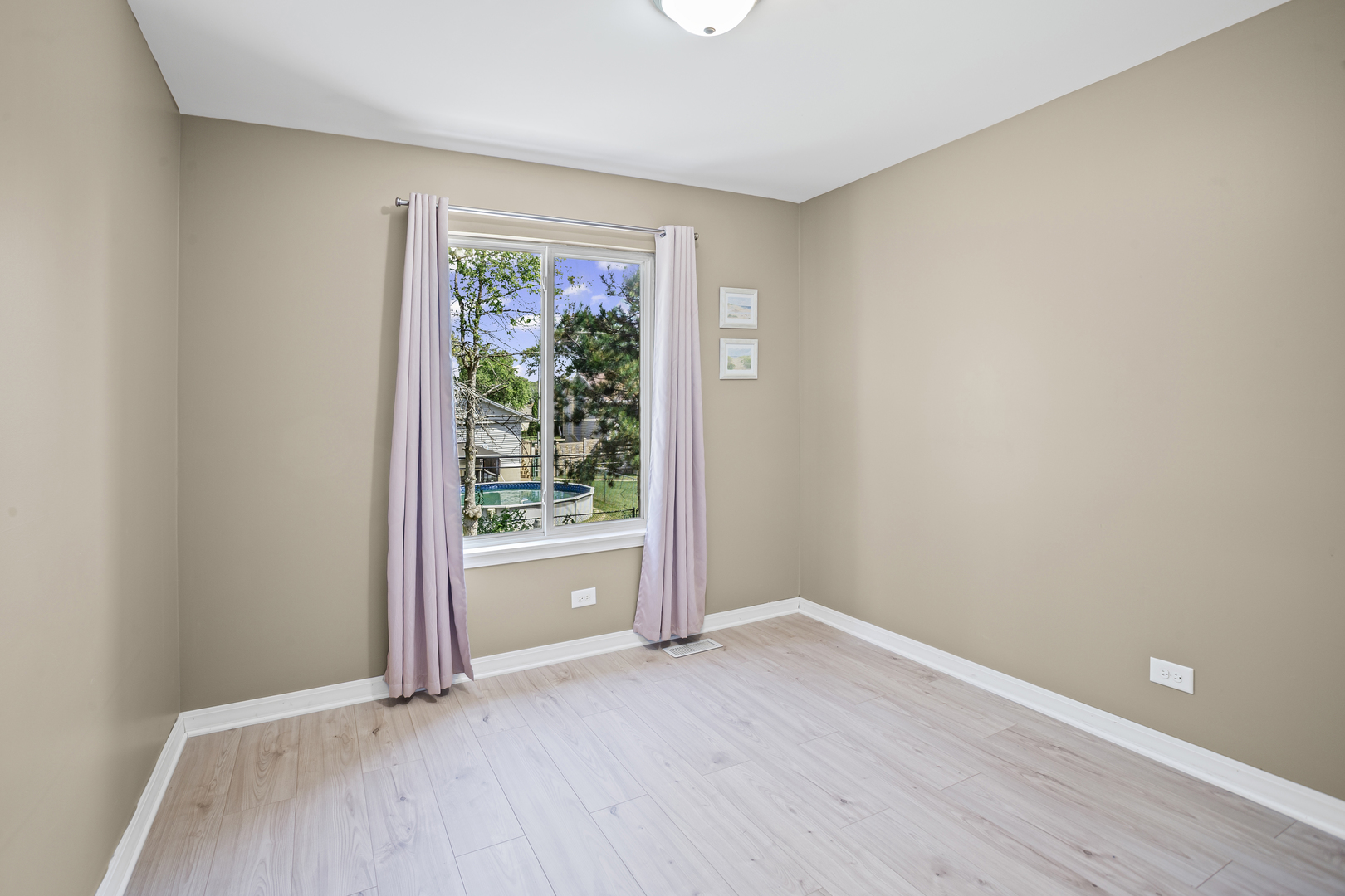 128 Sycamore Avenue Streamwood, IL 60107 - Photo 11 of 16