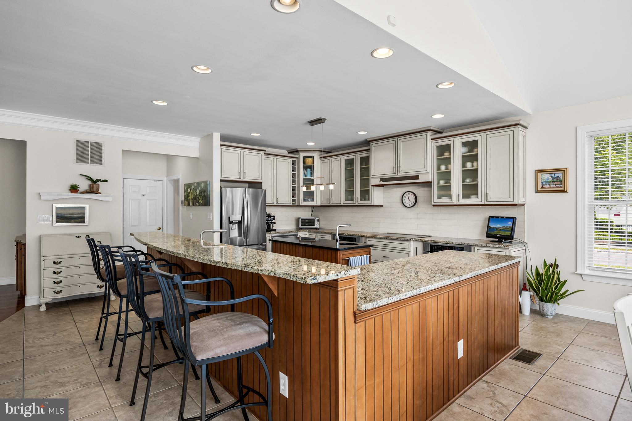 40 Jasmine Road Lumberton, NJ 08048 - Photo 14 of 80 Island w seating, sink dishwasher