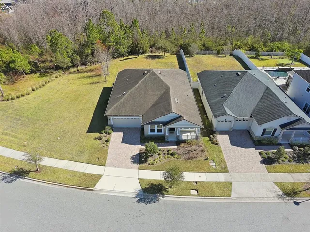 a view of a house with outdoor space